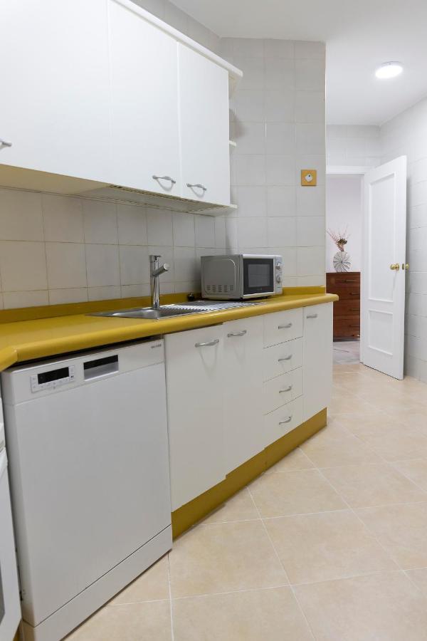 Titan, Edificio Hipercor, Con Parking Apartment Huelva Luaran gambar